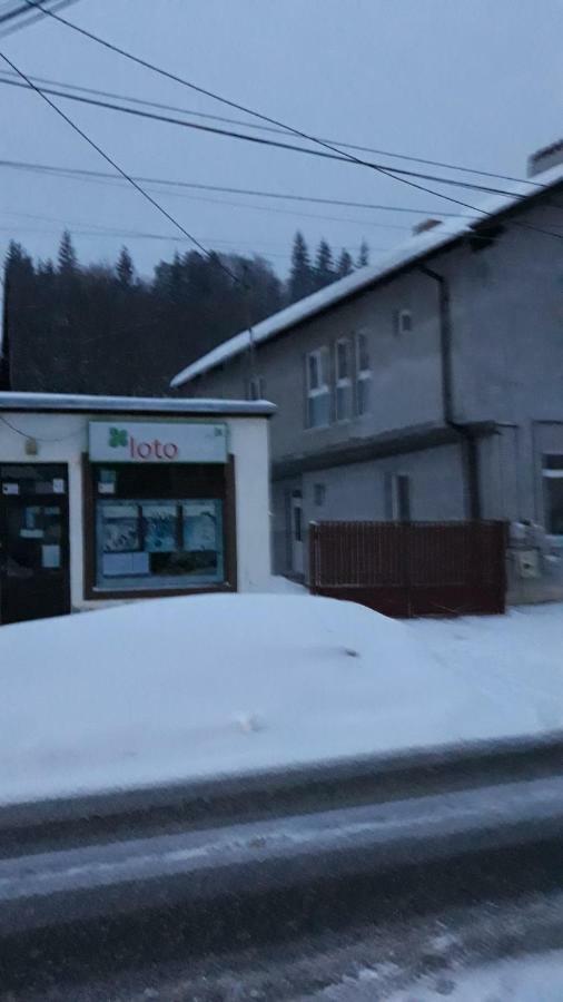 Casa Centrala Azuga Exteriör bild